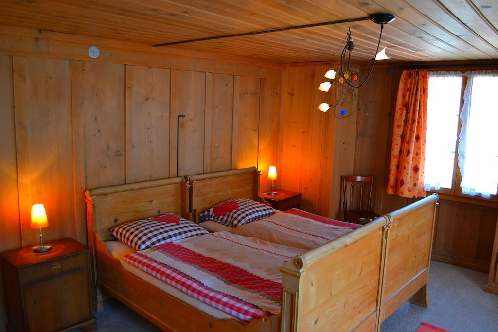 B&B Rosaly Chateau-d'Oex Szoba fotó